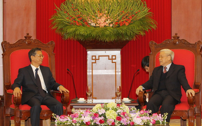 Tổng Bí thư Nguyễn Phú Trọng tiếp Đại sứ đặc mệnh toàn quyền Nhật Bản Hiroshi Fukada đến chào xã giao nhân nhiệm kỳ công tác tại Việt Nam. (Ảnh: Trí Dũng/TTXVN) Tổng Bí thư Nguyễn Phú Trọng tiếp Đại sứ Nhật Bản ảnh 1