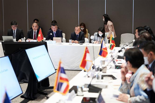 Quang cảnh Đối thoại ASEAN và Hàn Quốc lần thứ 26 diễn ra tại Seoul (Hàn Quốc) hồi tháng Bảy năm ngoái. (Ảnh: TTXVN) ASEAN và Hàn Quốc muốn tăng cường chuỗi cung ứng toàn cầu ảnh 1