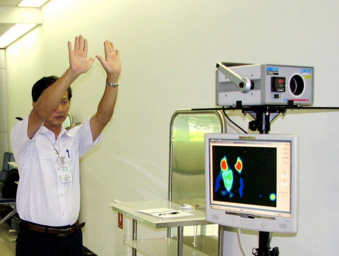 Chủ động kiểm soát dịch bệnh MERS tại sân bay Tân Sơn Nhất ảnh 1