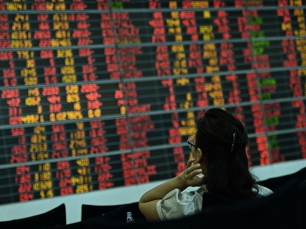 Chứng khoán châu Á giảm điểm do ảnh hưởng của kinh tế Trung Quốc ảnh 1