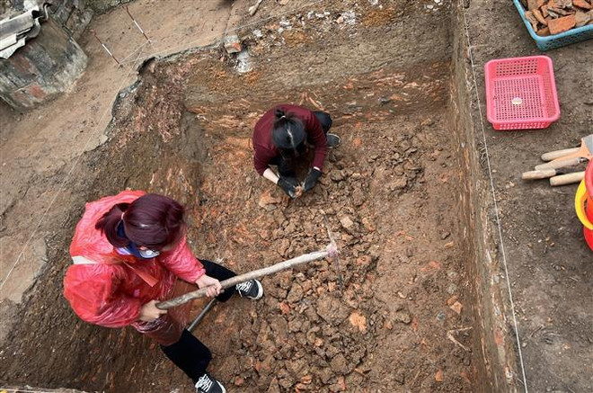 Phát hiện tính chất cư trú thời Đông Hán tại di tích Thành Quèn ảnh 2