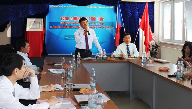 Công bố đường dây nóng về bảo hộ công dân Việt Nam tại Séc ảnh 1