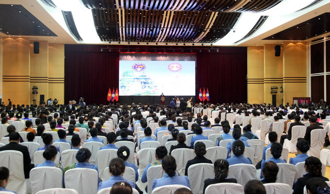 Khai mạc Liên hoan hữu nghị nhân dân Việt Nam-Lào lần thứ IV ảnh 2