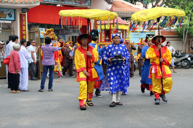 [Photo] Độc đáo lễ hội Nghinh Ông Đình Thắng Tam thờ cá Ông ảnh 3