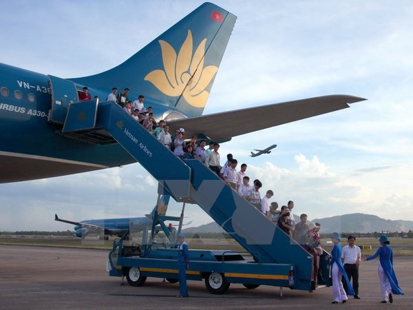 Chính thức giảm trần giá vé máy bay nội địa từ năm 2015 ảnh 1