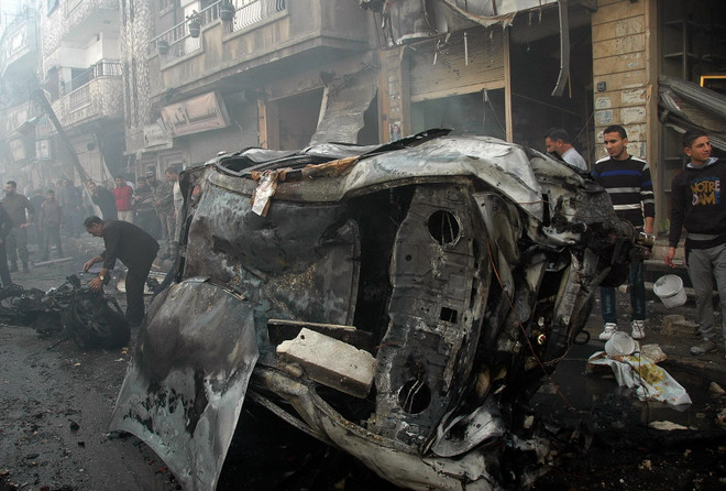 Syria: Ba vụ đánh bom liên tiếp, hơn 100 người thương vong ảnh 1