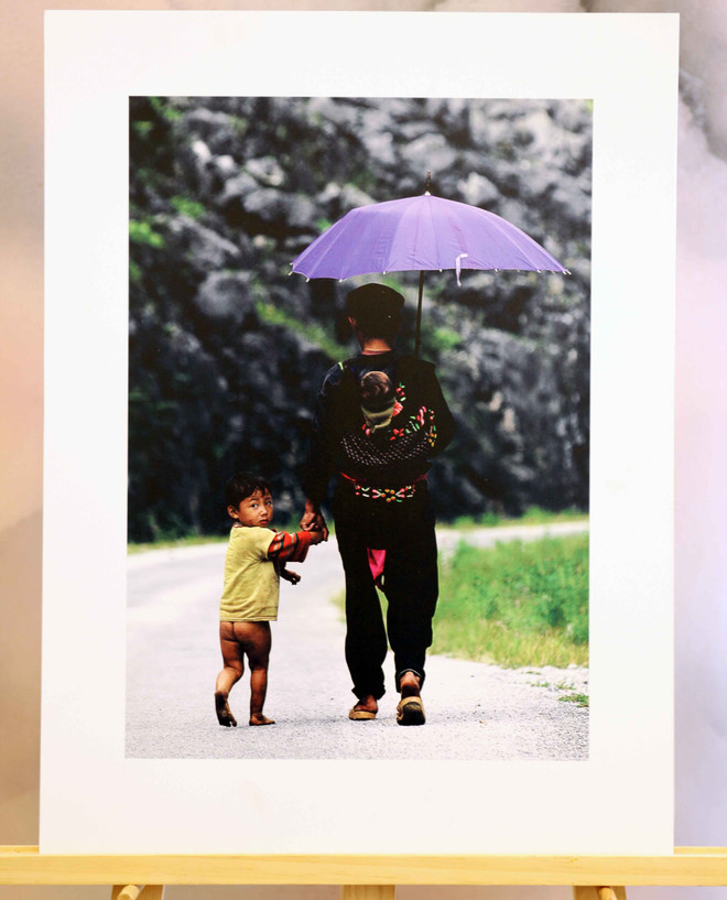 Ấn tượng với triển lãm ảnh “Những ông bố Việt Nam” ảnh 3