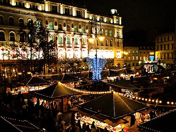 Hơn 1 triệu người Czech muốn vay nợ để chuẩn bị Giáng sinh ảnh 1