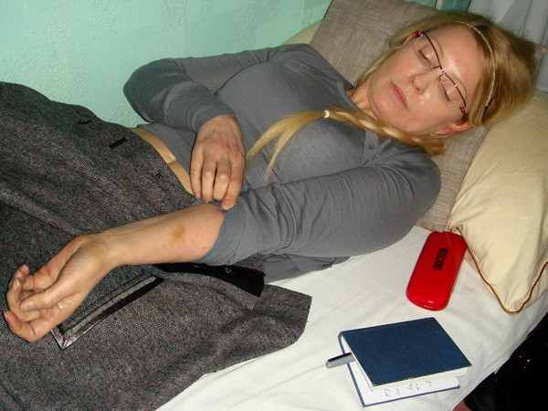 Ukraine bác dự luật cho tù nhân ra nước ngoài chữa bệnh ảnh 1