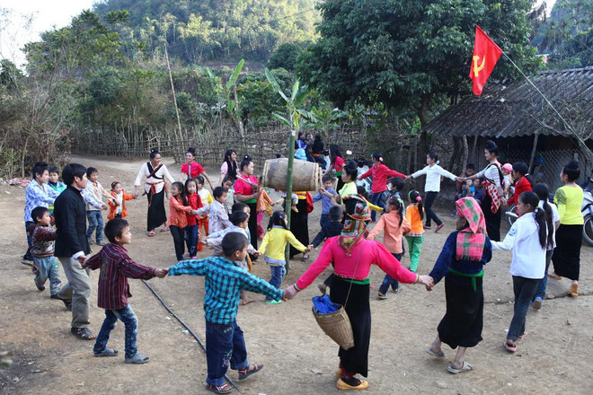 Tưng bừng thôn bản mùa Lễ hội Hoa Ban khắp vùng Tây Bắc ảnh 4