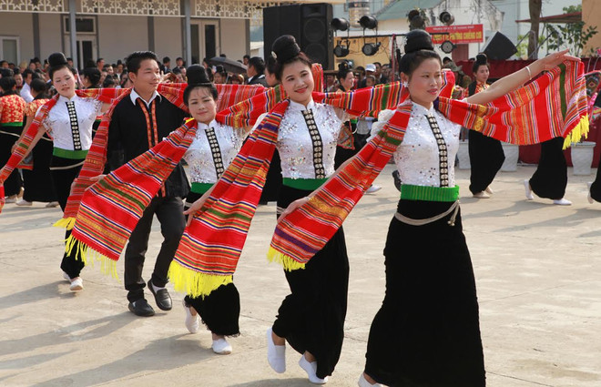 Tưng bừng thôn bản mùa Lễ hội Hoa Ban khắp vùng Tây Bắc ảnh 3