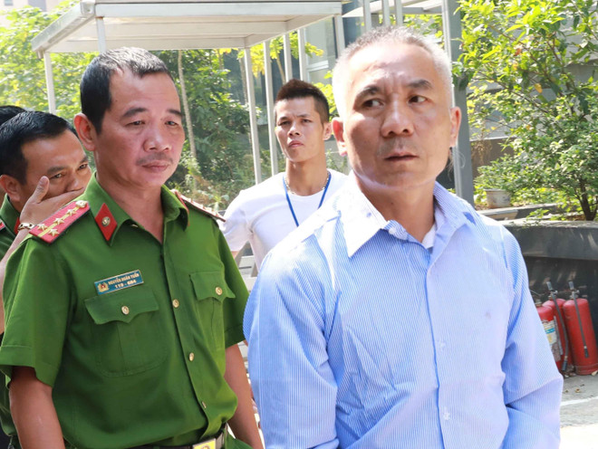 Hoãn phiên xử tổ chức mang thai hộ vì thiếu người tham gia tố tụng ảnh 1