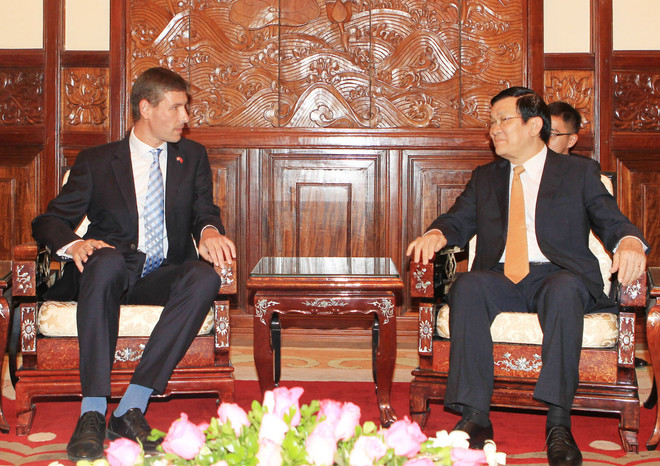 Chủ tịch nước tiếp các đại sứ Anh, Hà Lan, Na Uy trình quốc thư ảnh 1