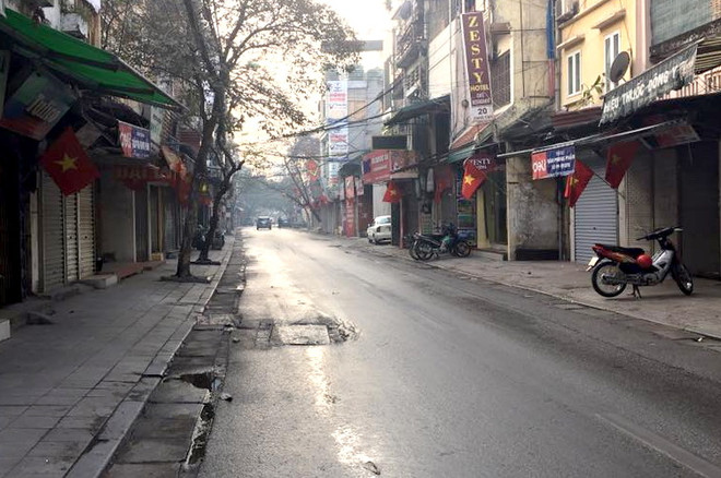 Ngày mùng 1 Tết, nắng Xuân ngập tràn trên mọi miền cả nước ảnh 1