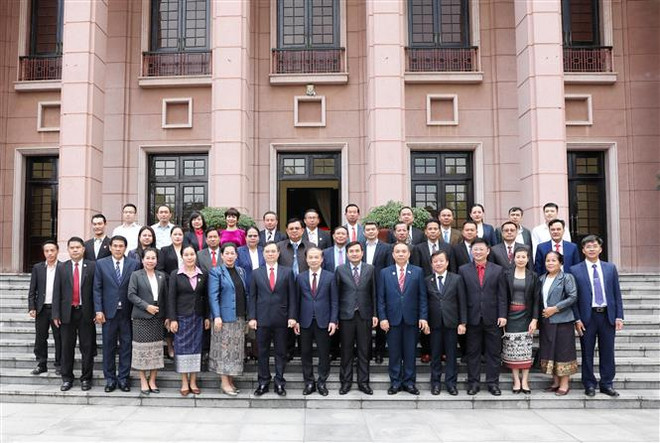 Trao đổi kinh nghiệm dân vận với UBTW Mặt trận Lào xây dựng đất nước ảnh 3