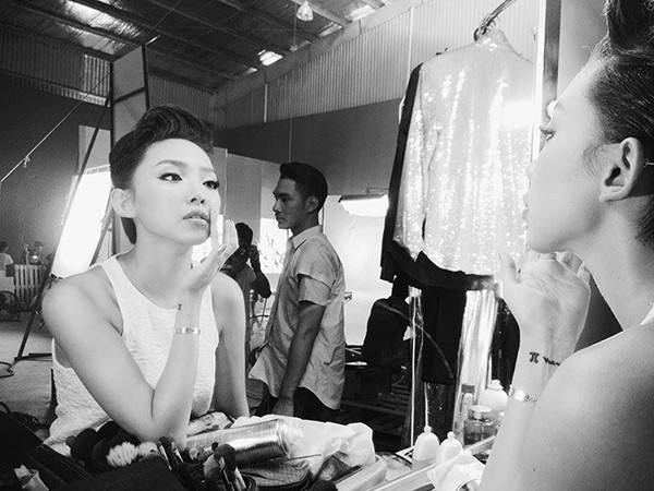 Tóc Tiên - nàng thơ trong bộ sưu tập mới của Lý Quí Khánh ảnh 1