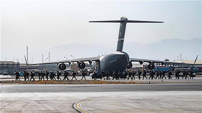 Các nước tiếp tục đẩy nhanh hoạt động sơ tán khỏi Afghanistan ảnh 1
