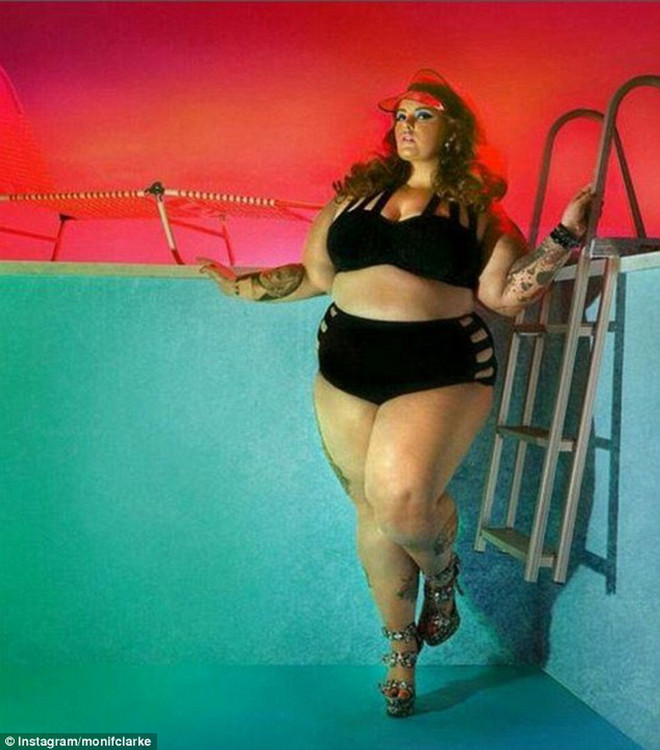 Người mẫu size 22 tự tin khoe dáng trong bộ sưu tập áo tắm ảnh 2