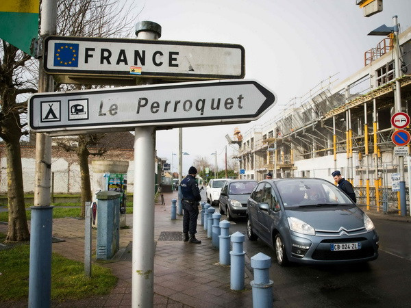 [Video] EU nhất trí tăng cường kiểm soát biên giới với người di cư ảnh 1