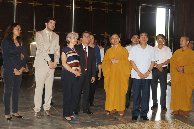 Tổng Giám đốc Tổ chức UNESCO Irina Bokova thăm tỉnh Ninh Bình ảnh 1