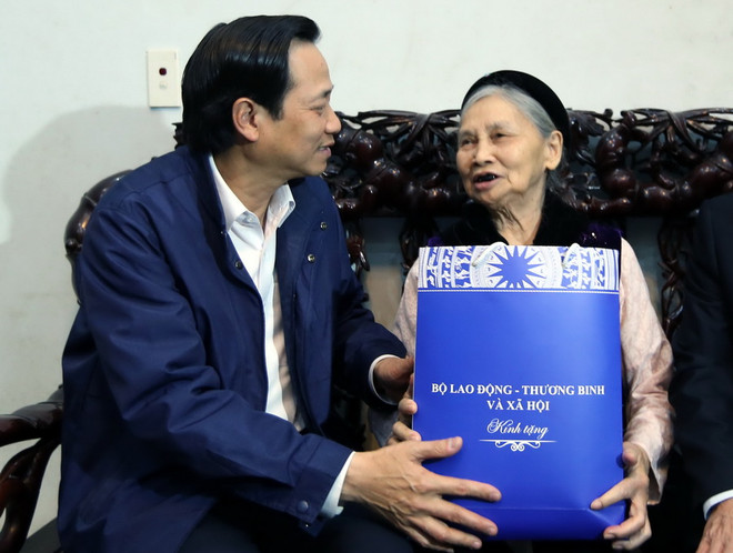 Giải quyết cơ bản hồ sơ người có công còn tồn đọng trước 27/7 ảnh 1