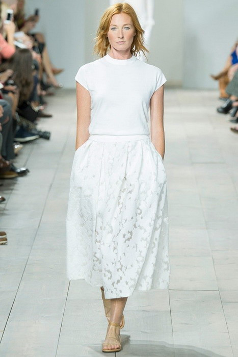 13 "chân dài" đình đám trên sàn diễn mùa Xuân Hè 2015 ảnh 4