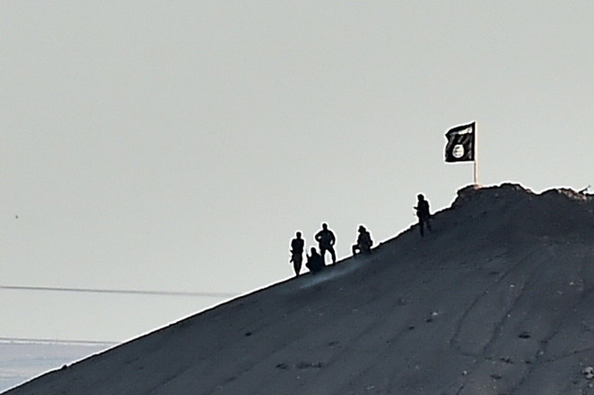 SOHR: IS kiểm soát hơn 1/3 thị trấn quan trọng Kobane ảnh 1