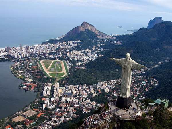 Kinh tế Brazil được dự đoán tăng trưởng 1% trong năm 2017 ảnh 1