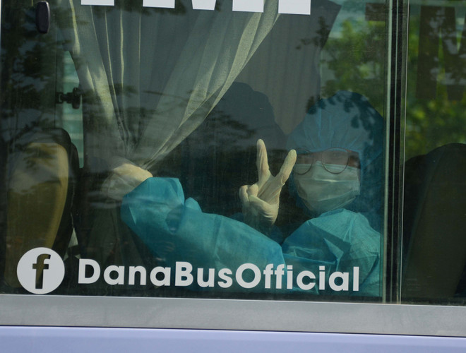 Hoàn thành đưa công dân Việt Nam từ Tây Ban Nha về nước ảnh 1