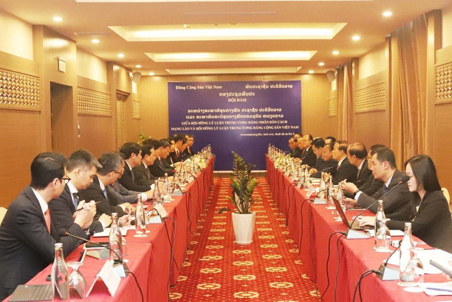 viet nam-lao_xay dung dang 2.jpg