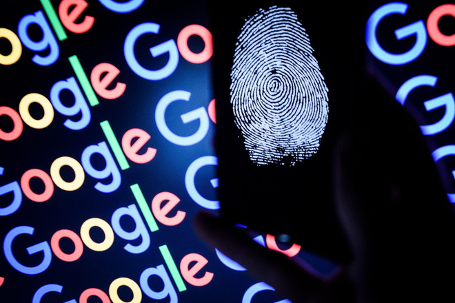 Ảnh minh họa. (Nguồn: HelloGiggles) Làm thế nào để chặn hoàn toàn Google theo dõi vị trí của bạn? ảnh 1