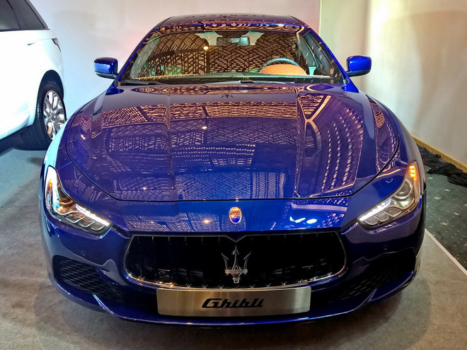 Xe sang quy tụ tại triển lãm ôtô quốc tế lớn nhất Việt Nam ảnh 8