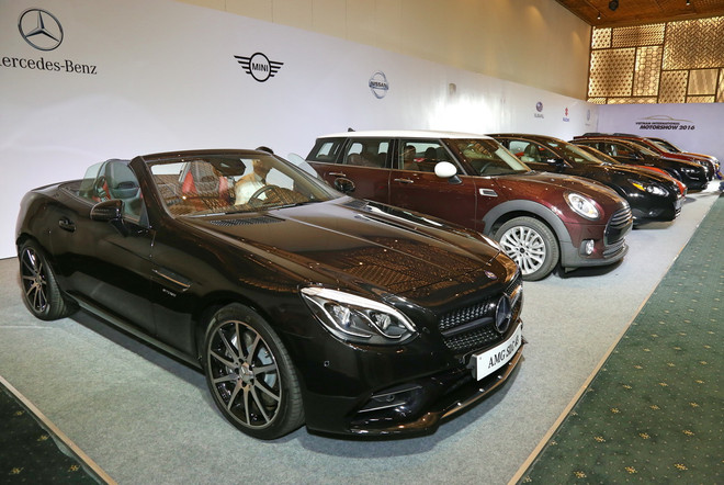 Xe sang quy tụ tại triển lãm ôtô quốc tế lớn nhất Việt Nam ảnh 4