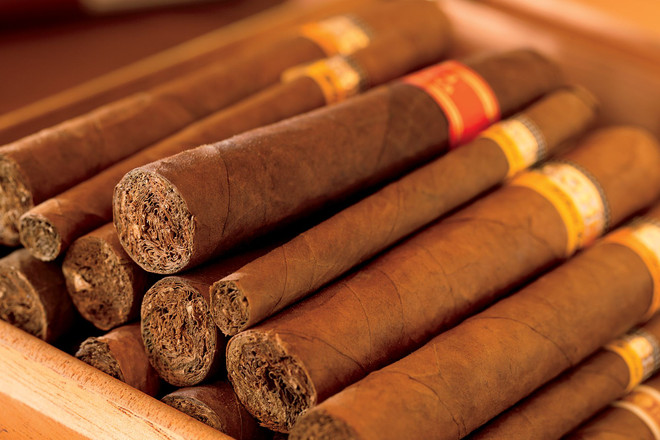 Phó Thủ tướng chỉ đạo chống buôn lậu, kinh doanh trái phép xì gà ảnh 1