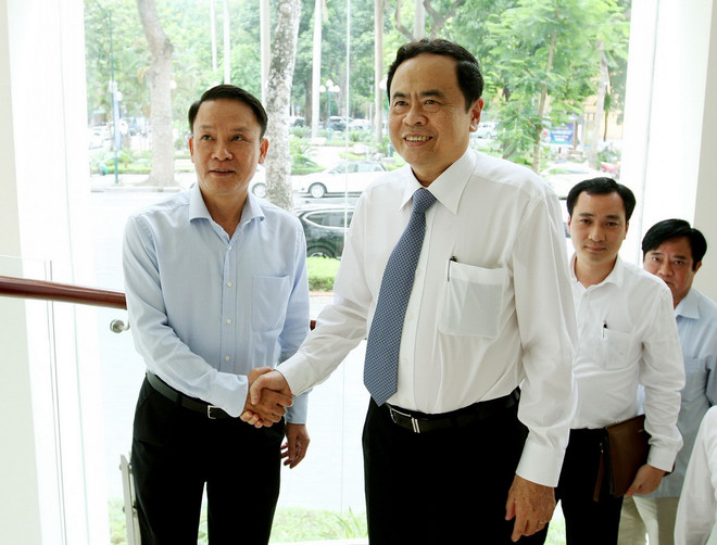 Chủ tịch Mặt trận Tổ quốc Việt Nam thăm, chúc mừng TTXVN nhân dịp 21/6 ảnh 1