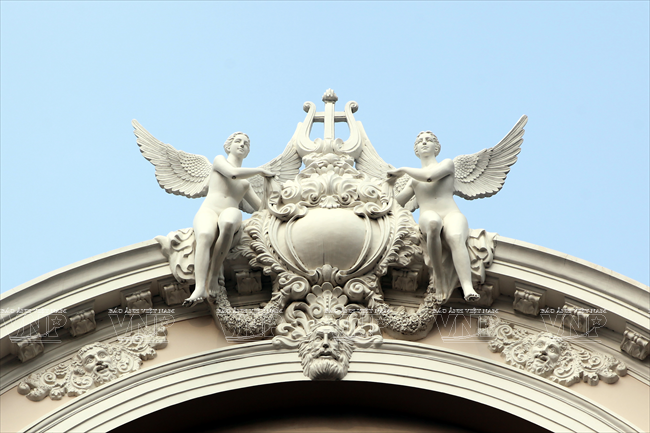 Cùng khám phá kiến trúc tuyệt đẹp của Nhà hát Lớn TP.HCM ảnh 5