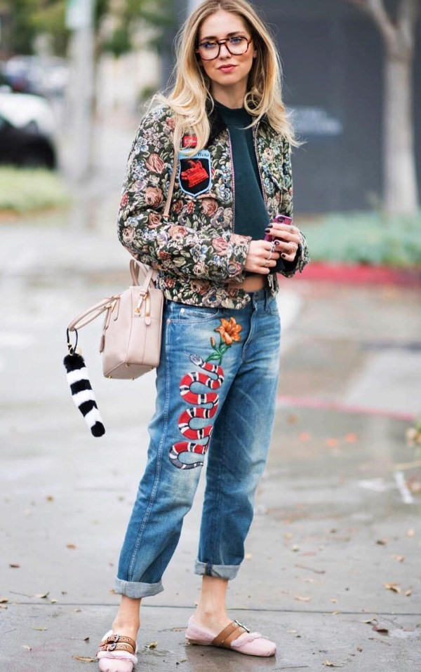 Họa tiết hoa lãng mạn và bay bổng "gây bão" trong mùa Cruise 2017 ảnh 13