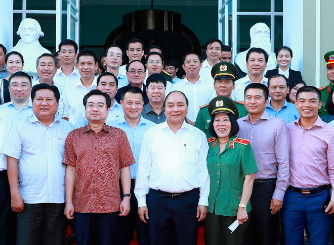 Thủ tướng Nguyễn Xuân Phúc làm việc với nhà đầu tư tại Phú Quốc ảnh 1