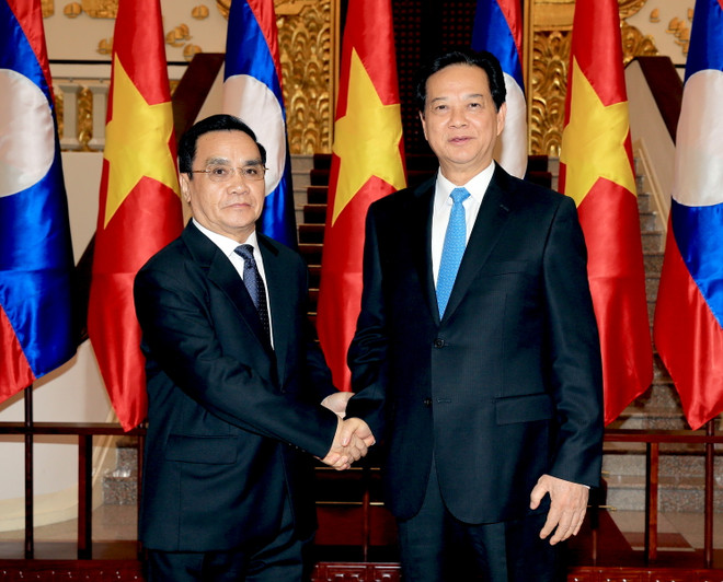 Thủ tướng đề nghị Lào lưu tâm vấn đề thủy điện trên sông Mekong ảnh 1