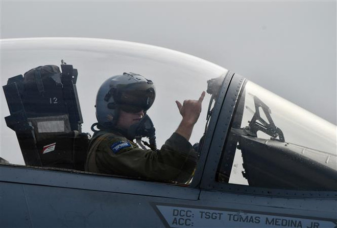 NATO triển khai lực lượng phản ứng nhanh, tăng khả năng phòng thủ ảnh 1