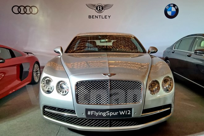 Dàn xế siêu sang Bentley, McLaren có giá tính lệ phí trước bạ thế nào? ảnh 1