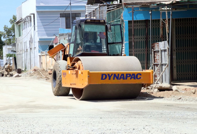 Các nhà thầu đẩy nhanh tiến độ thi công dự án, gói thầu xây lắp dùng vốn ODA. (Ảnh: Công Thử/TTXVN) phan rang-thap cham 2.jpg