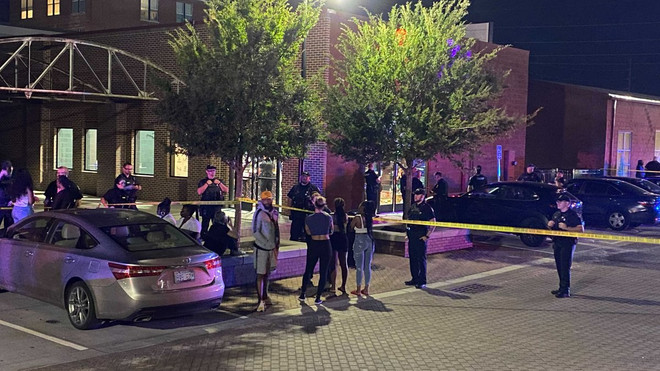 Mỹ: Xả súng tại bang Kansas khiến nhiều người thương vong ảnh 1