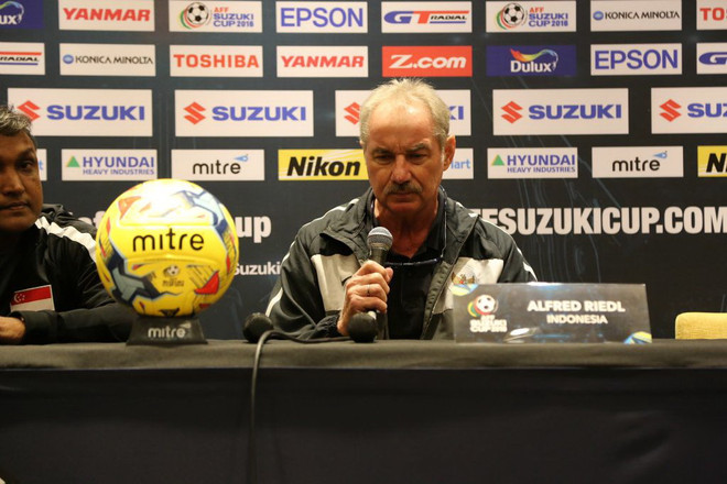 Huấn luyện viên Alfred Riedl. (Nguồn: affsuzukicup.com) HLV Riedl: "Việt Nam mạnh thứ 2 ở Đông Nam Á, sau Thái Lan" ảnh 1