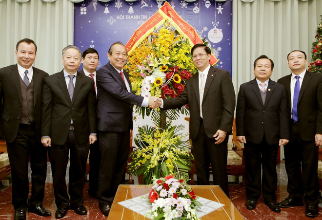 Phó Thủ tướng Trương Hòa Bình chúc mừng đồng bào Công giáo, Tin lành ảnh 1