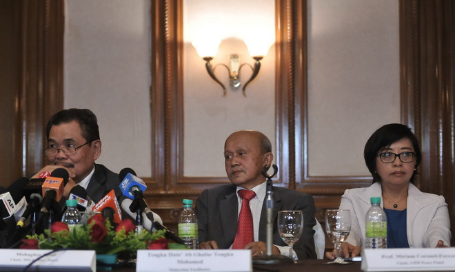 Các tay súng MILF ở Philippines tự nguyện giao nộp vũ khí ảnh 1