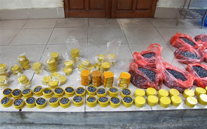 Thái Nguyên bắt nhóm buôn hàng cấm, chế tạo trái phép đạn súng hơi ảnh 2