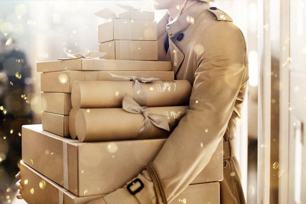 Bộ sưu tập Burberry Tết: Vàng son phú quý, an khang thịnh vượng ảnh 5