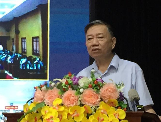 Đại tướng Tô Lâm cùng đoàn đại biểu Quốc hội tiếp xúc cử tri Hưng Yên ảnh 1