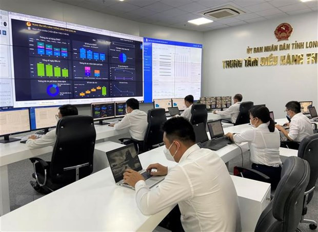 Cán bộ phải “ngồi phục” ban đêm để đẩy dữ liệu về công chức, viên chức ảnh 1